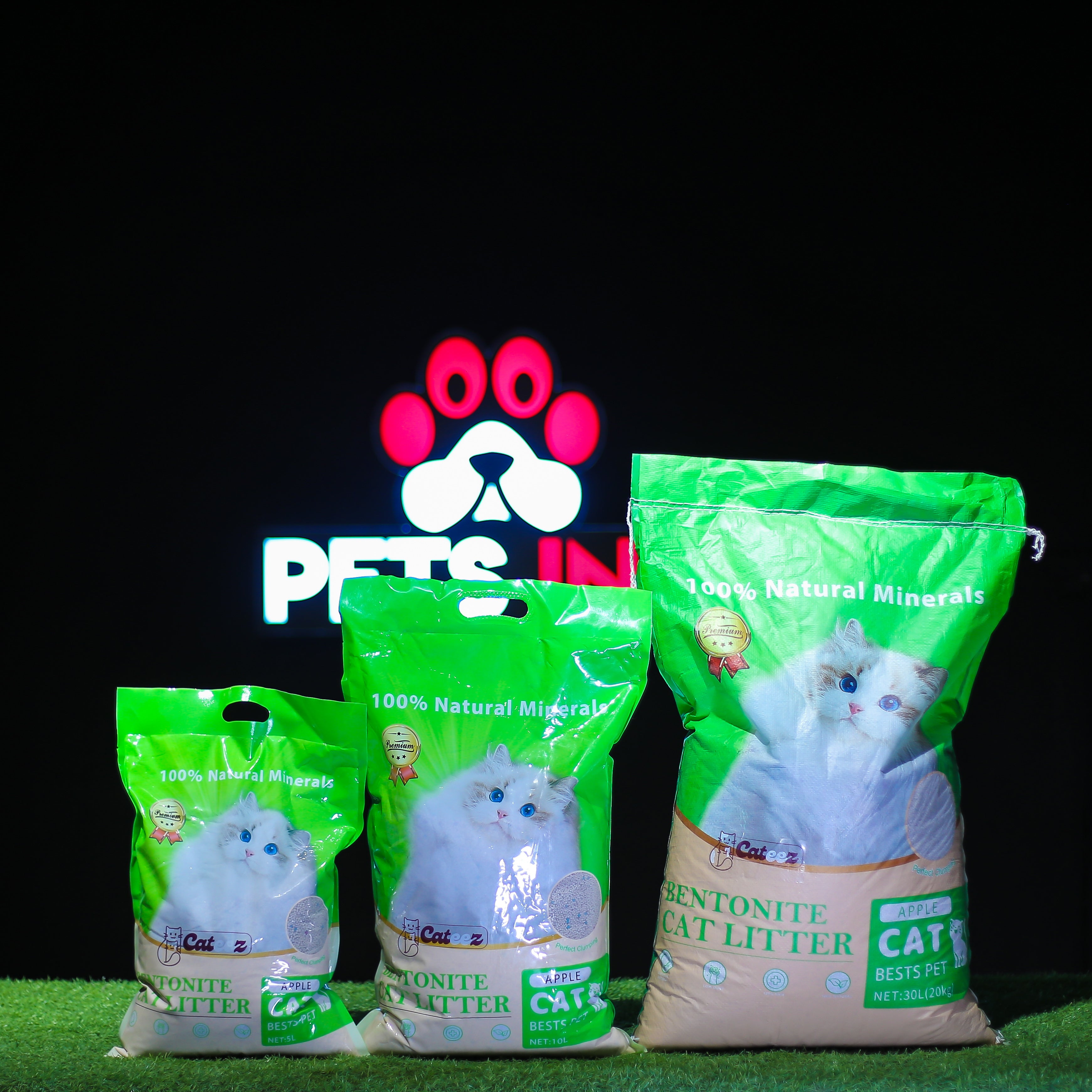 Cateez Cat Litter High‑Quality Bentonite Apple